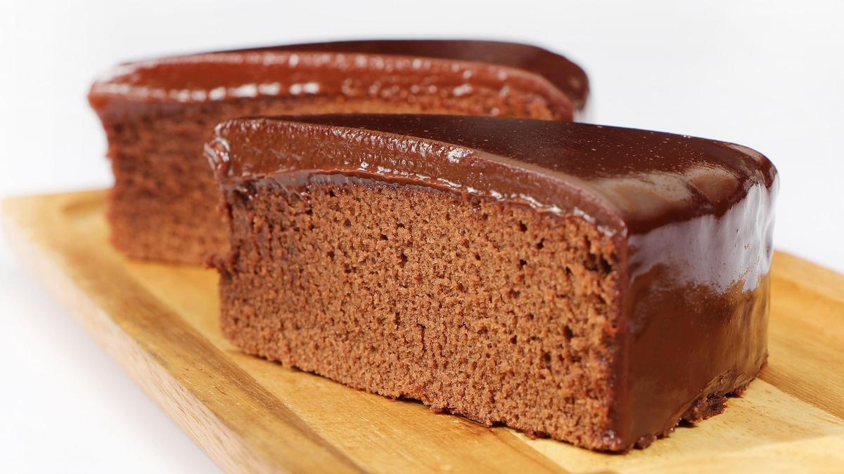 Шоколадты кремі бар торт. Көрнекі сурет