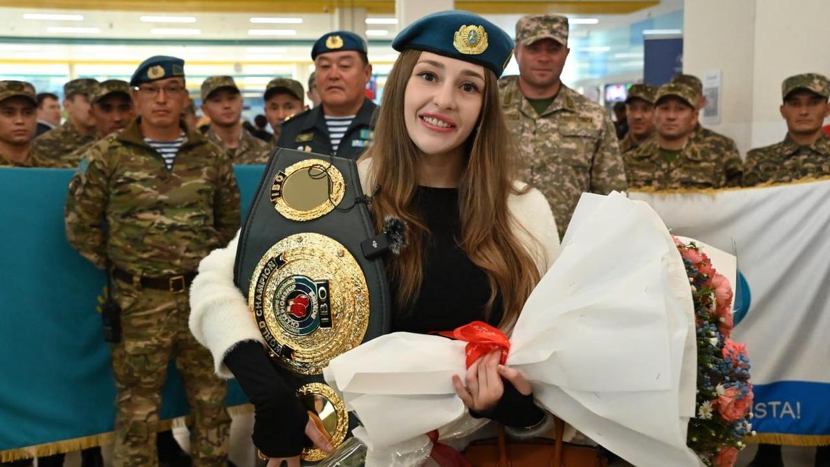 Ангелина Лукас Ангелина Лукас