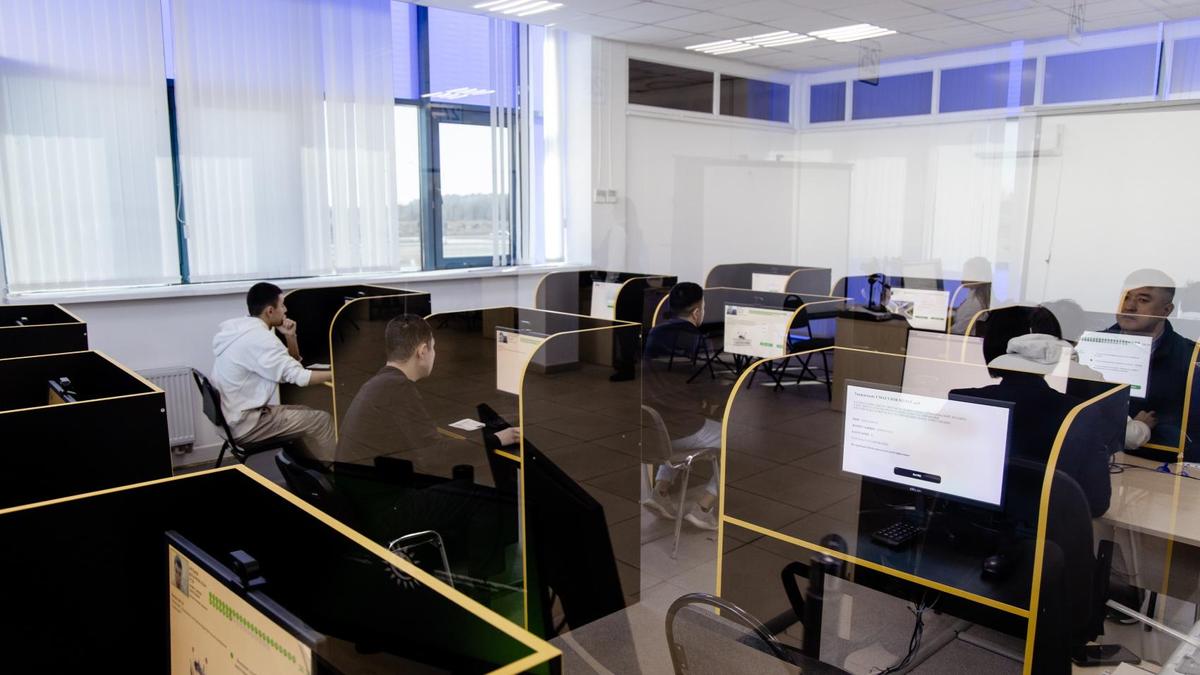 Көлік жүргізу куәлігіне емтихан тапсыру сәті Көлік жүргізу куәлігіне емтихан тапсыру сәті
