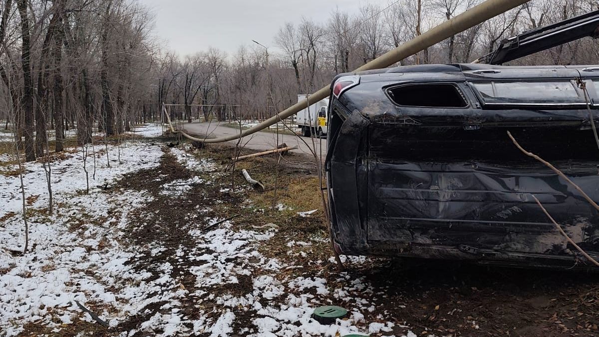 Автомобиль попал в аварию