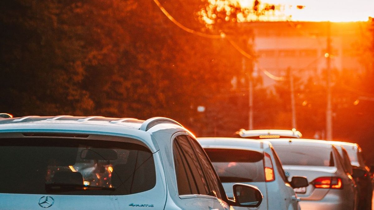 Автомобили