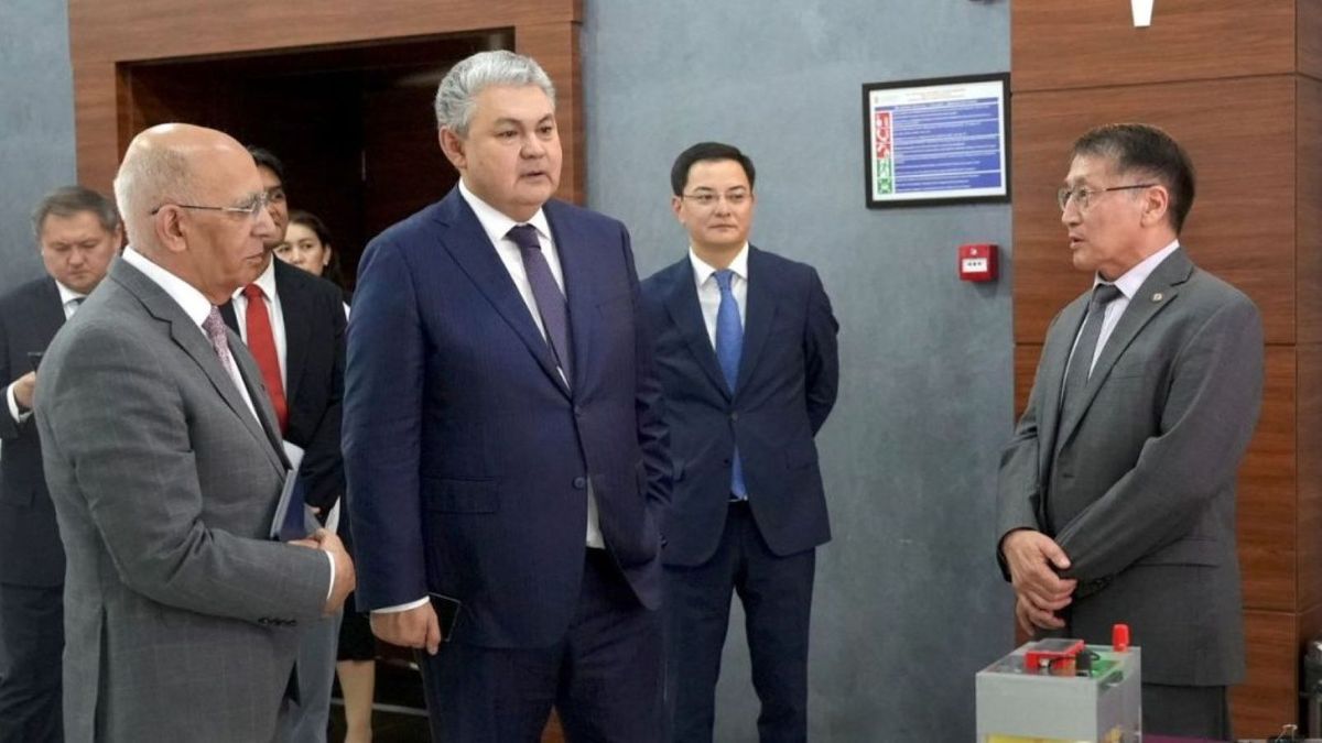 60-е заседание Попечительского совета NU под председательством Ермека Кошербаева