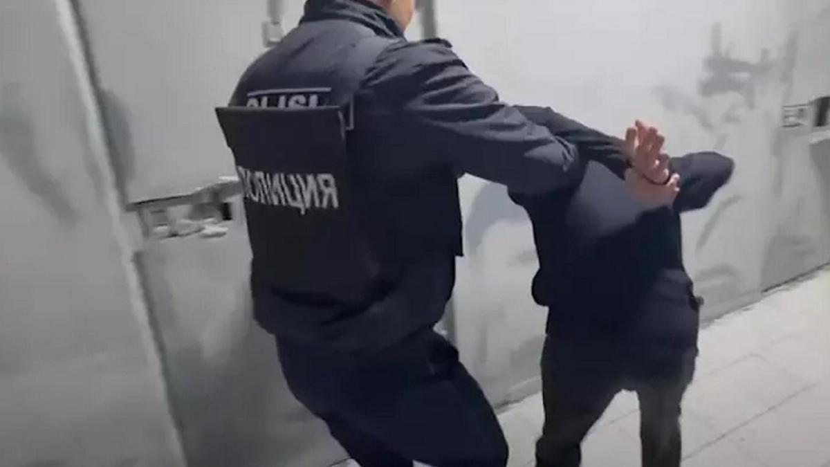 Күдіктілерді ұстау сәті Күдіктілерді ұстау сәті