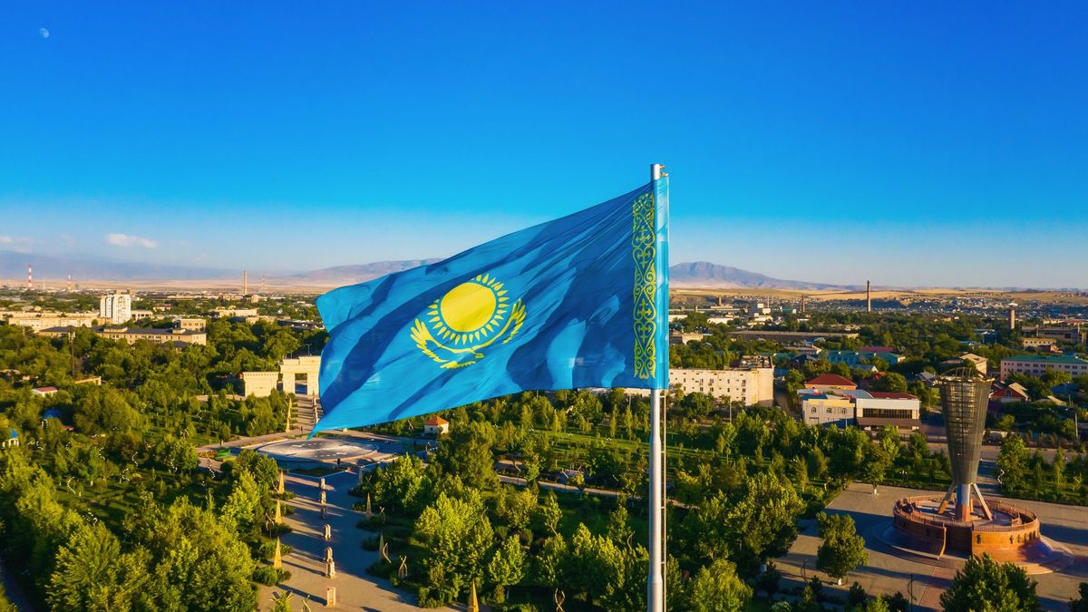 Флаг Казахстана