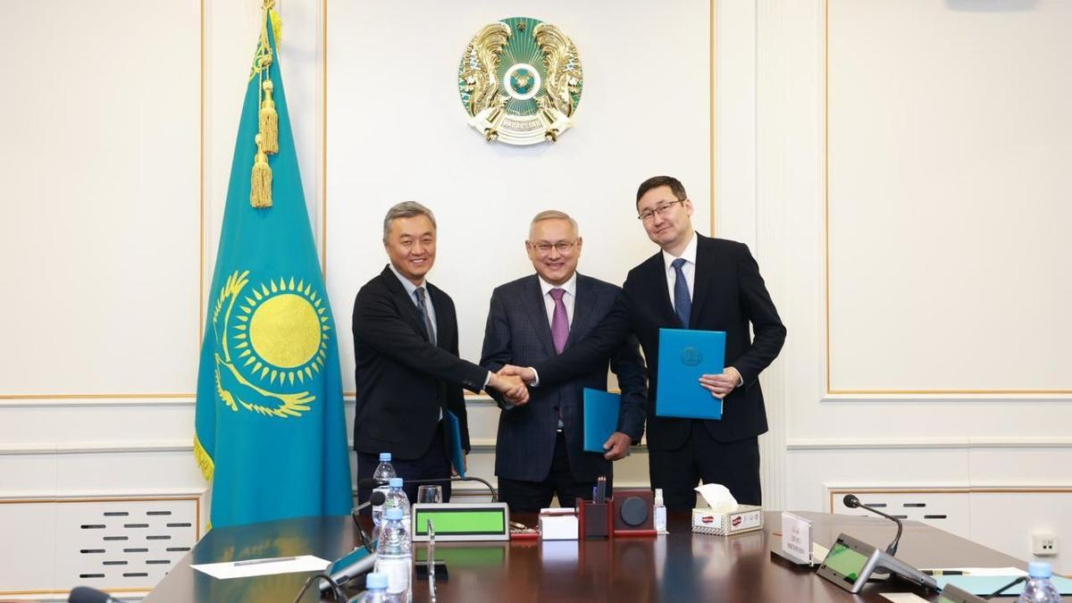 Меморандумға қол қою рәсімі Меморандумға қол қою рәсімі