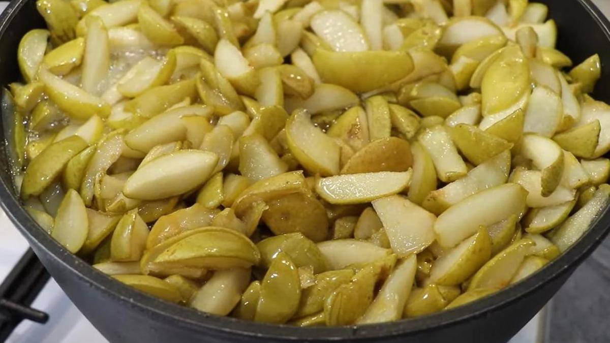 Первый этап варки варенья