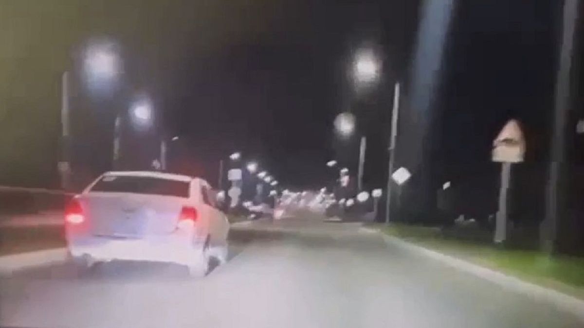 Автомобиль