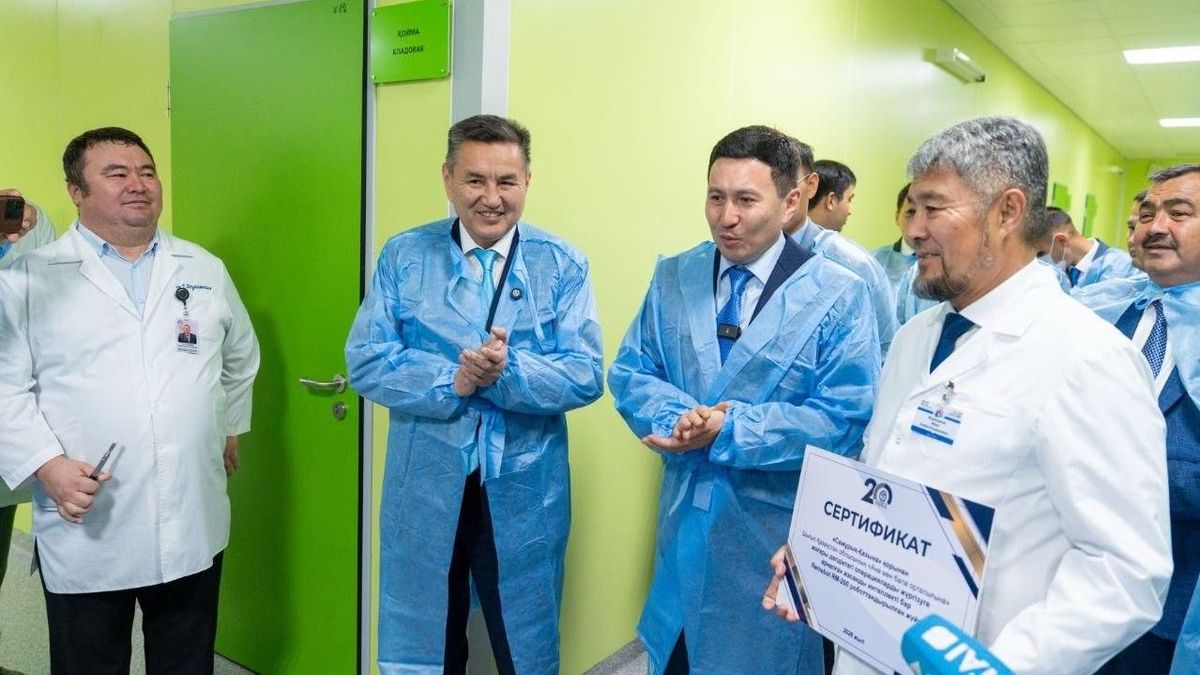 Встреча Нурымбета Сактаганова и Нурлана Жакупова в Центре матери и ребенка Усть-Каменогорска