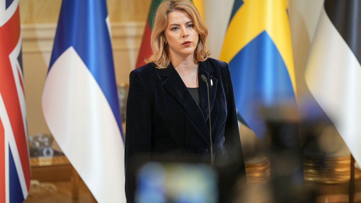 Эвика Силиня