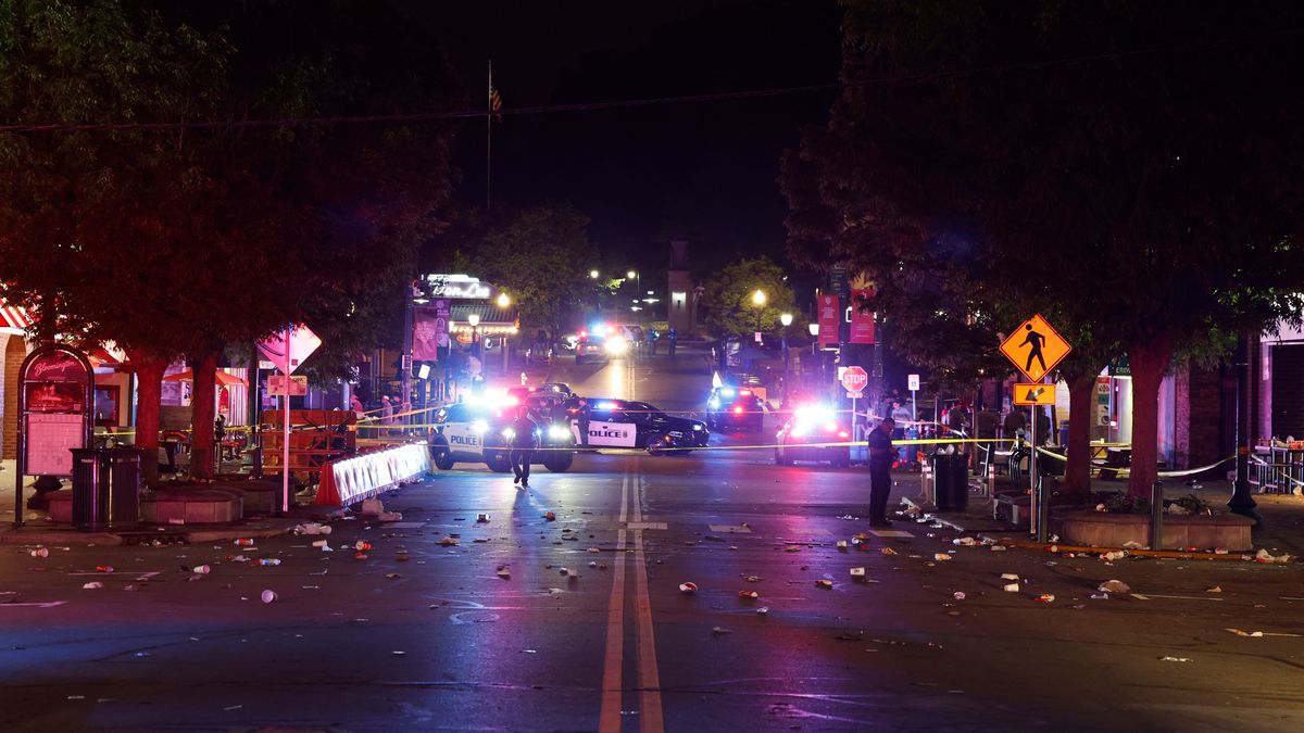 Полиция на месте стрельбы в районе Университета Индианы