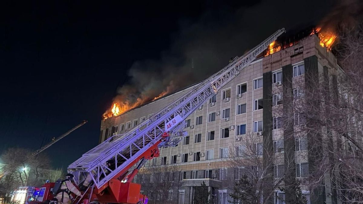 Пожар в здании акимата Актюбинской области