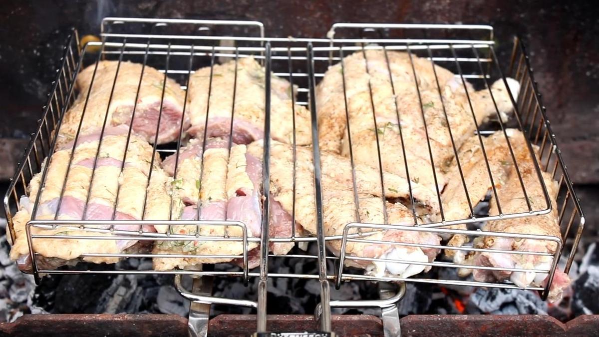 Мясо на мангале