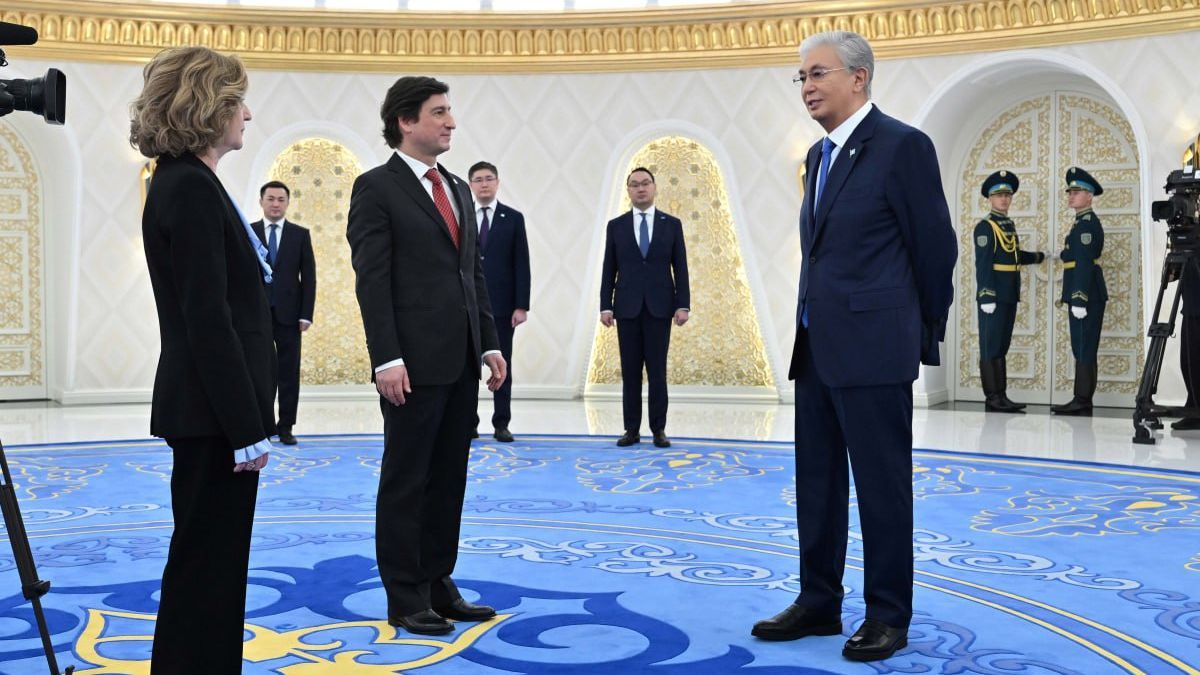 Касым-Жомарт Токаев с послами Греции и Португалии