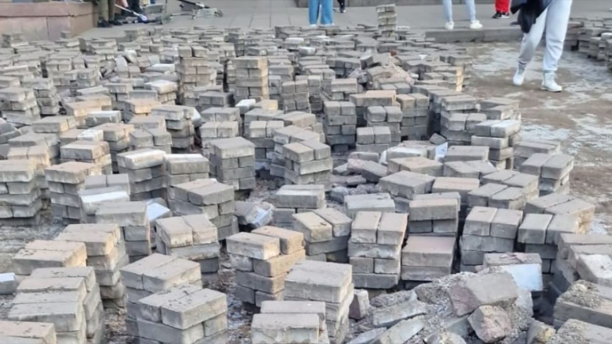 Замена брусчатки в парке