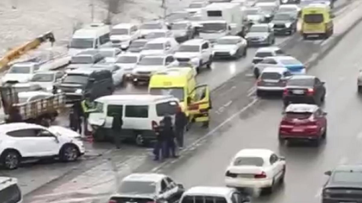 ДТП на проспекте Рыскулова