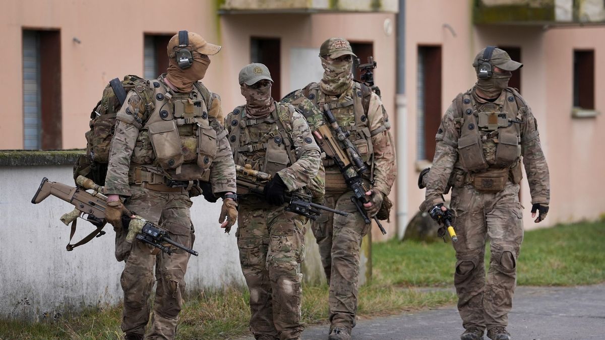 Британские военные