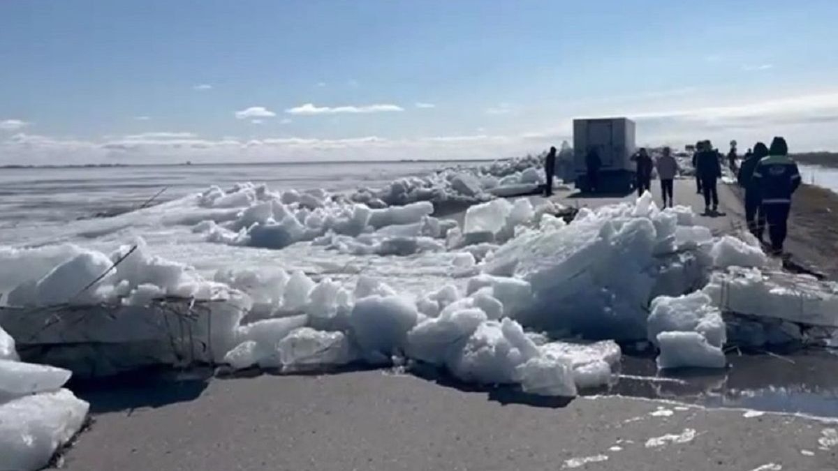 Лед на трассе