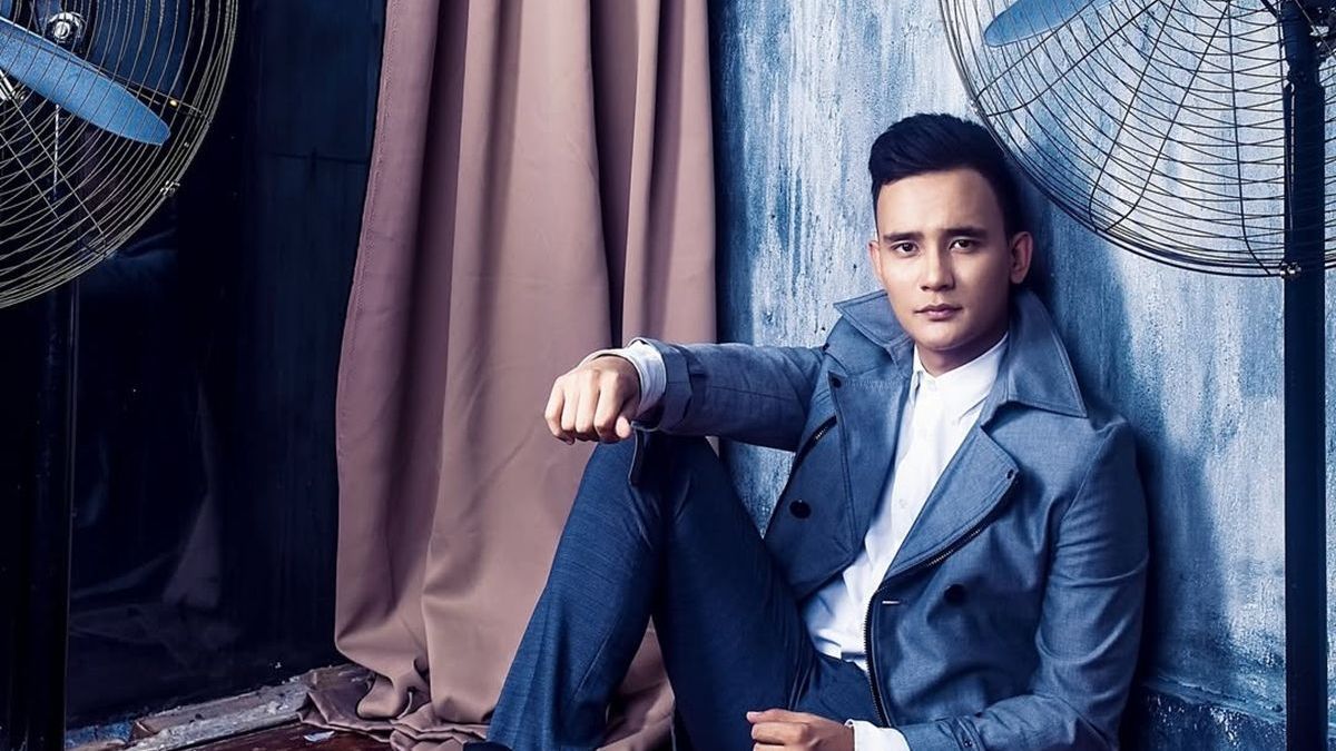 "Вы вампир?": фанаты Али Окапова оценили его архивные фот