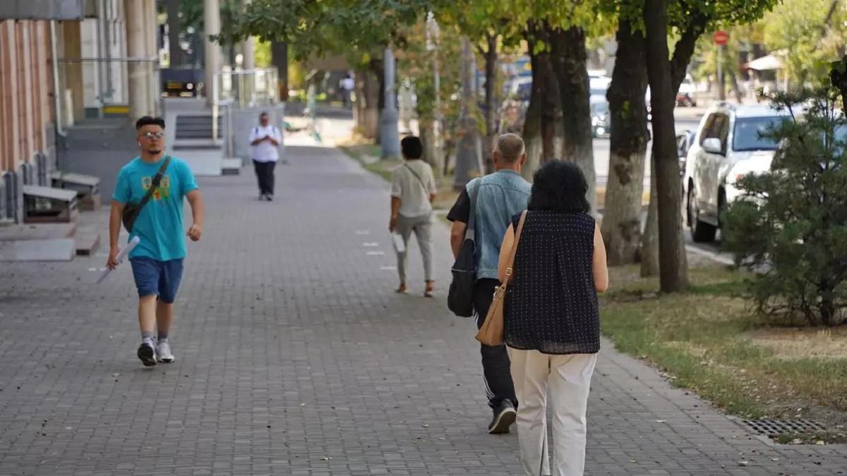 Городская улица