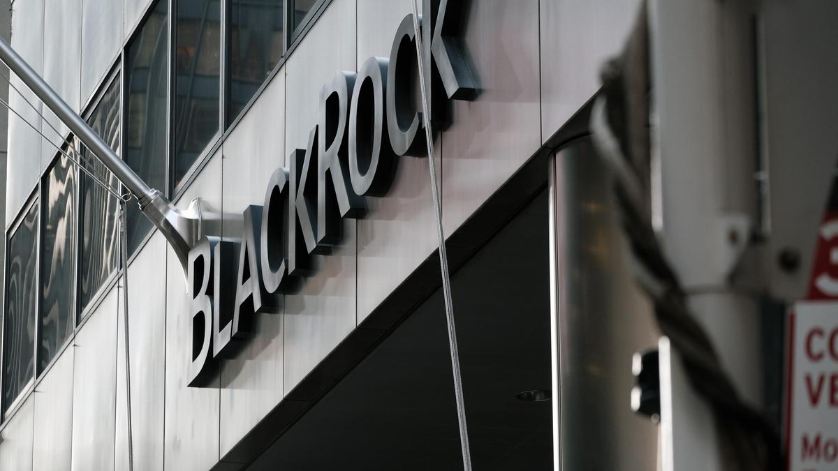 Логотип BlackRock