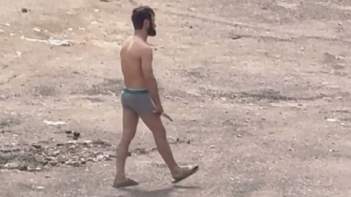 Мужчина с ножом