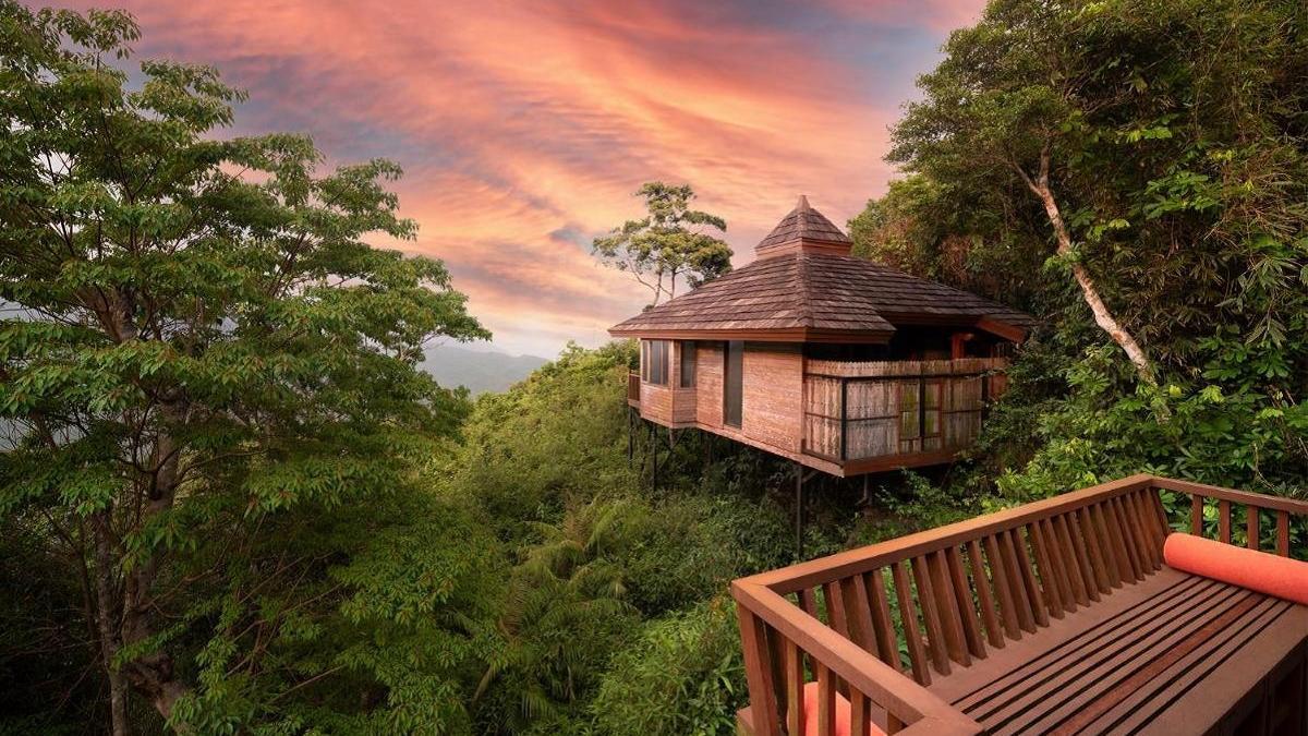 Yalong Bay Earthly Paradise Birds Nest