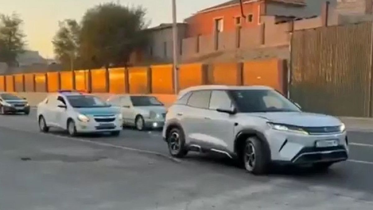 Автомобиль