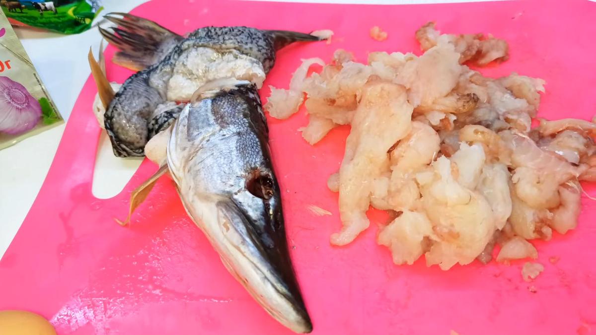 Филе и кожа щуки