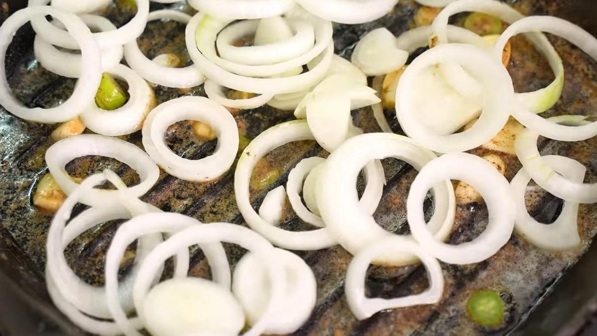 Овощи на сковороде