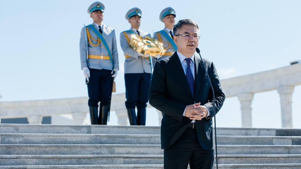 Атырауда Мемлекеттік рәміздер күні салтанатты түрде аталып өтті