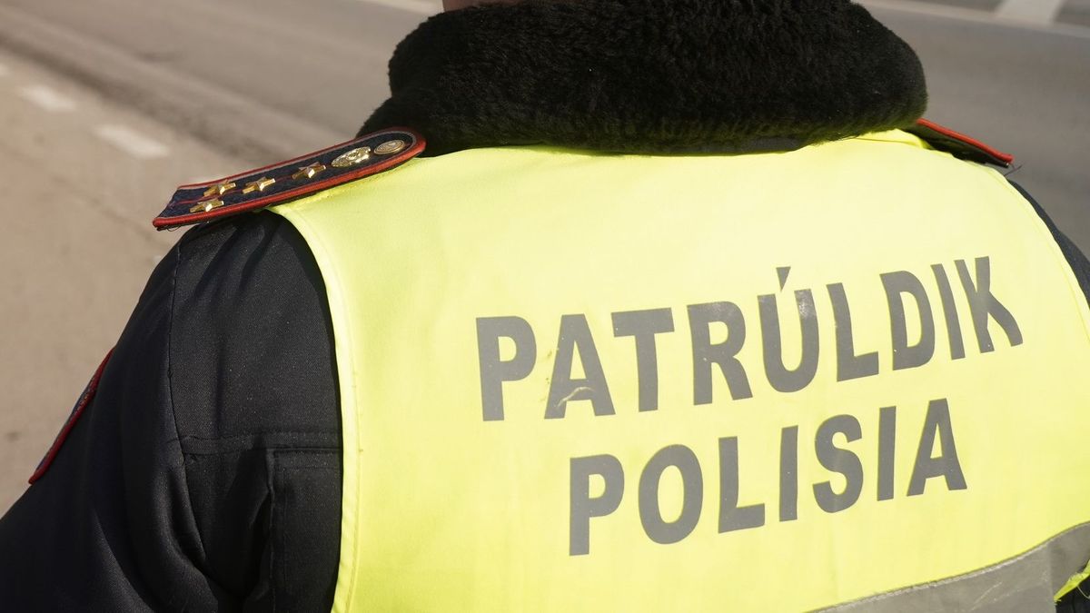 Полицейский