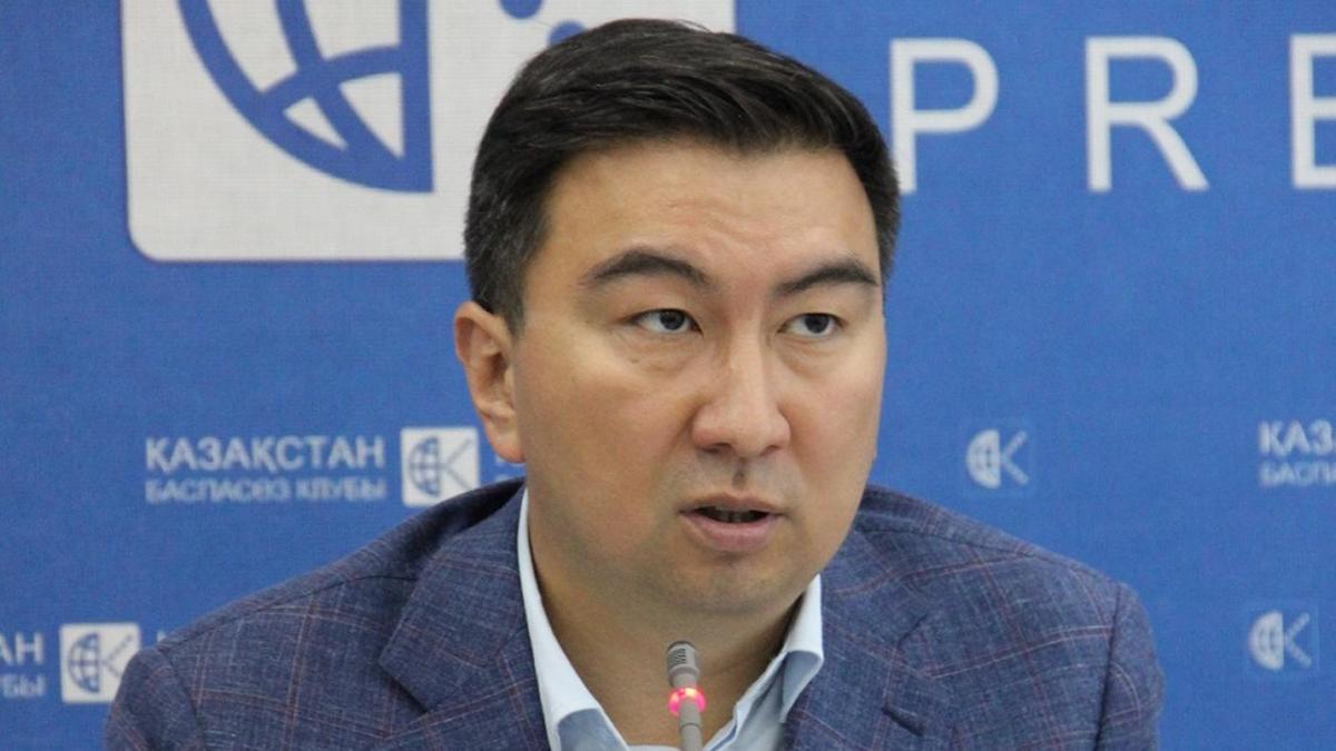 Мәлік Хасенов Мәлік Хасенов