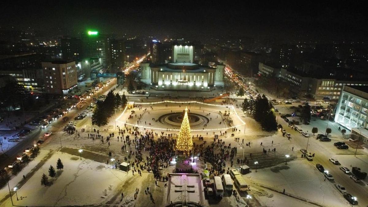 Главная новогодняя елка в Семее