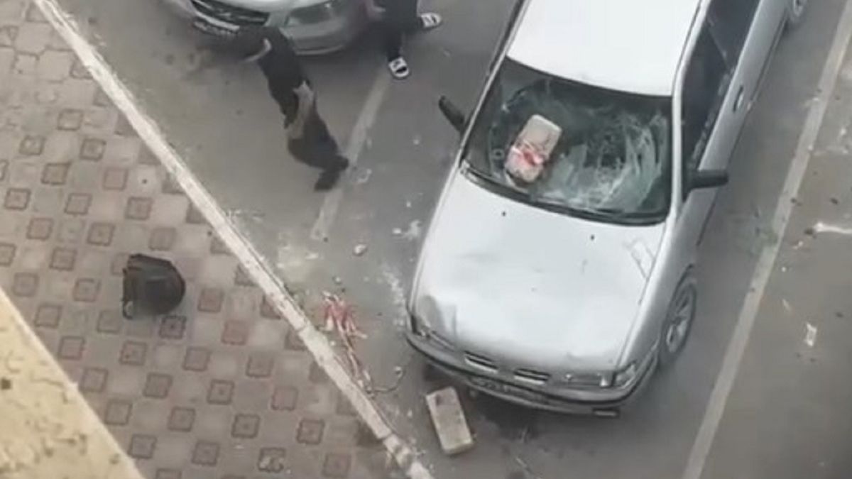 Разбитый автомобиль в Актау