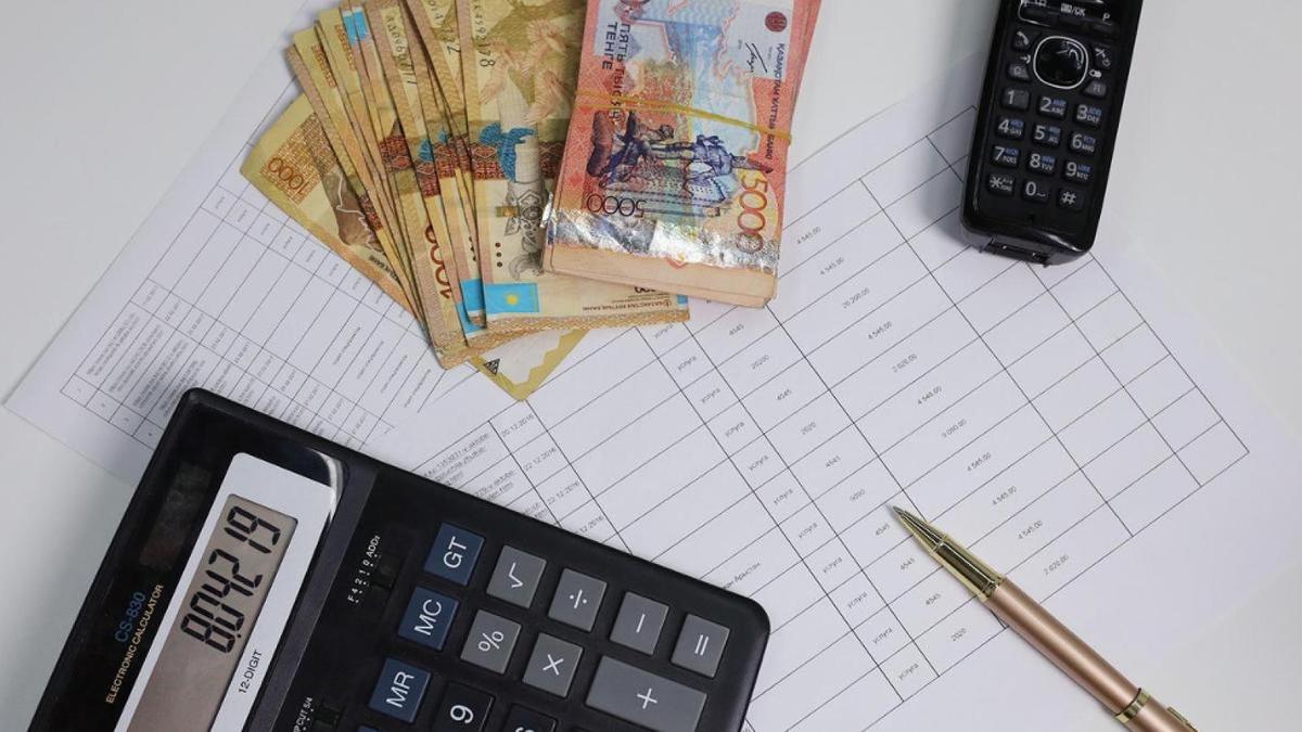 калькулятор, деньги