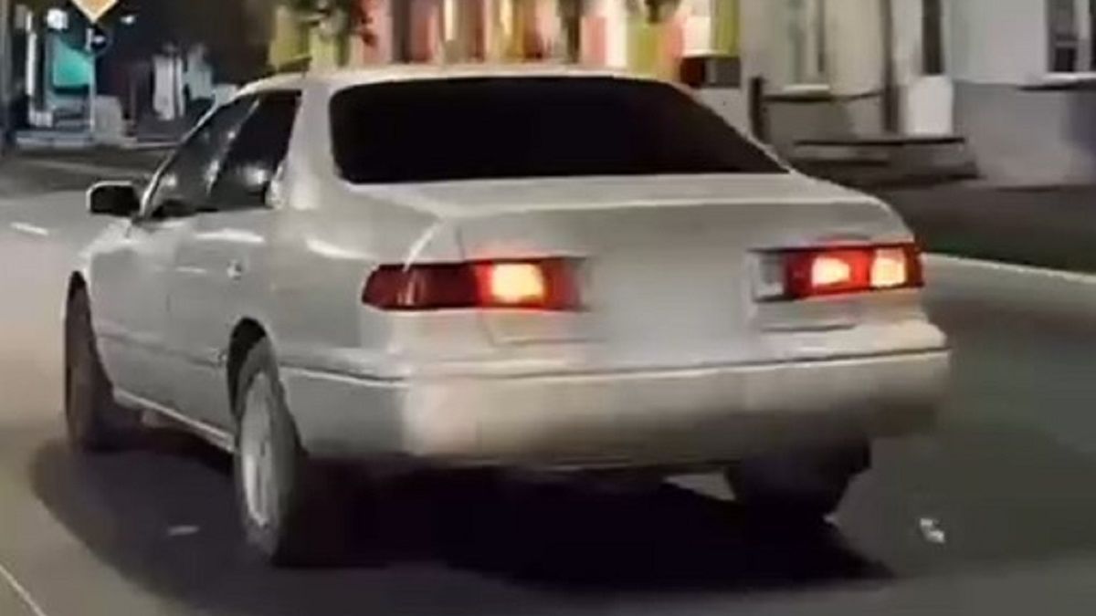 Автомобиль