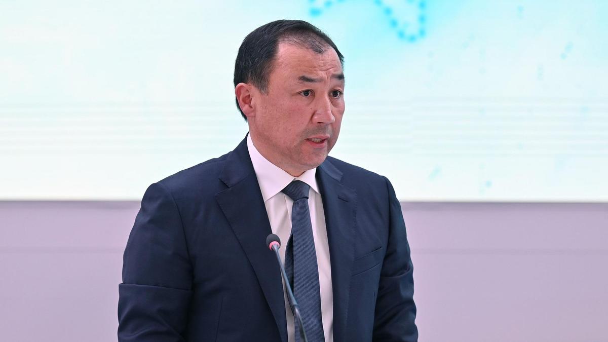 Нұрлан Сауранбаев Нұрлан Сауранбаев