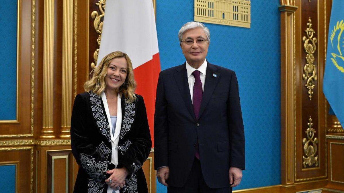 Джорджа Мелони және Қасым-Жомарт Тоқаев Джорджа Мелони және Қасым-Жомарт Тоқаев