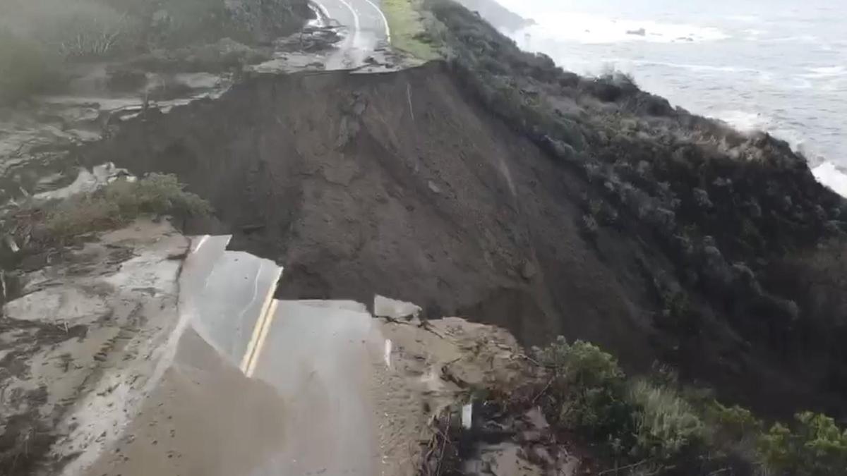 Часть знаменитого прибрежного калифорнийского шоссе провалилось в океан