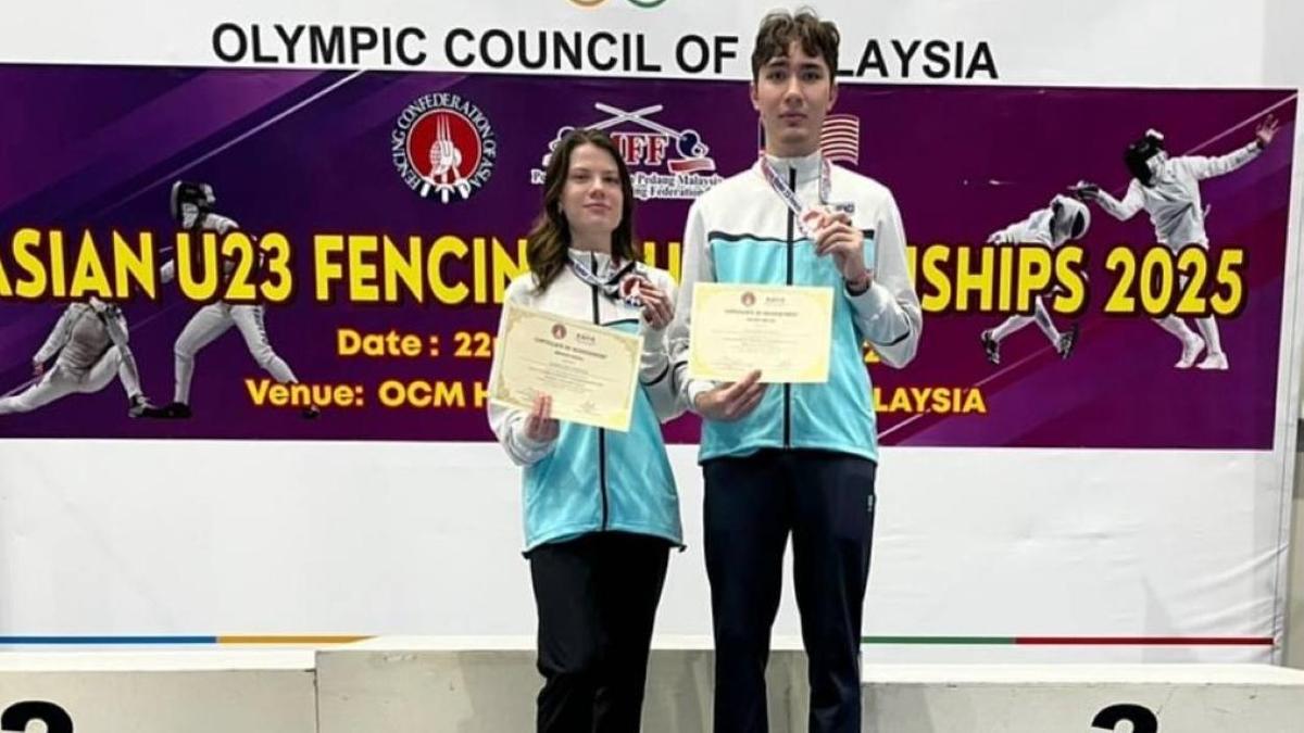 Казахстанские фехтовальщики Галим Нурумов и Каролина Фомина