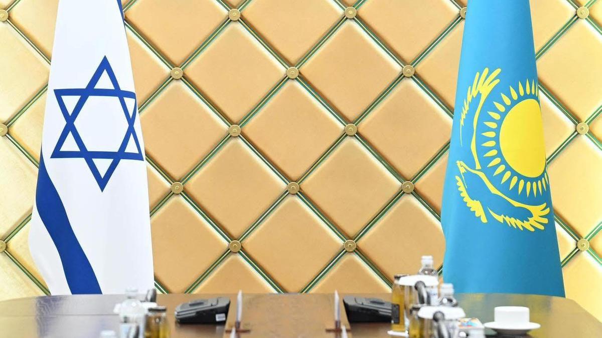 Флаги Израиля и Казахстана Флаги Израиля и Казахстана
