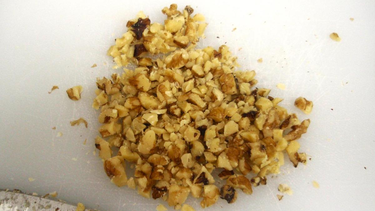 Нарубленные грецкие орехи