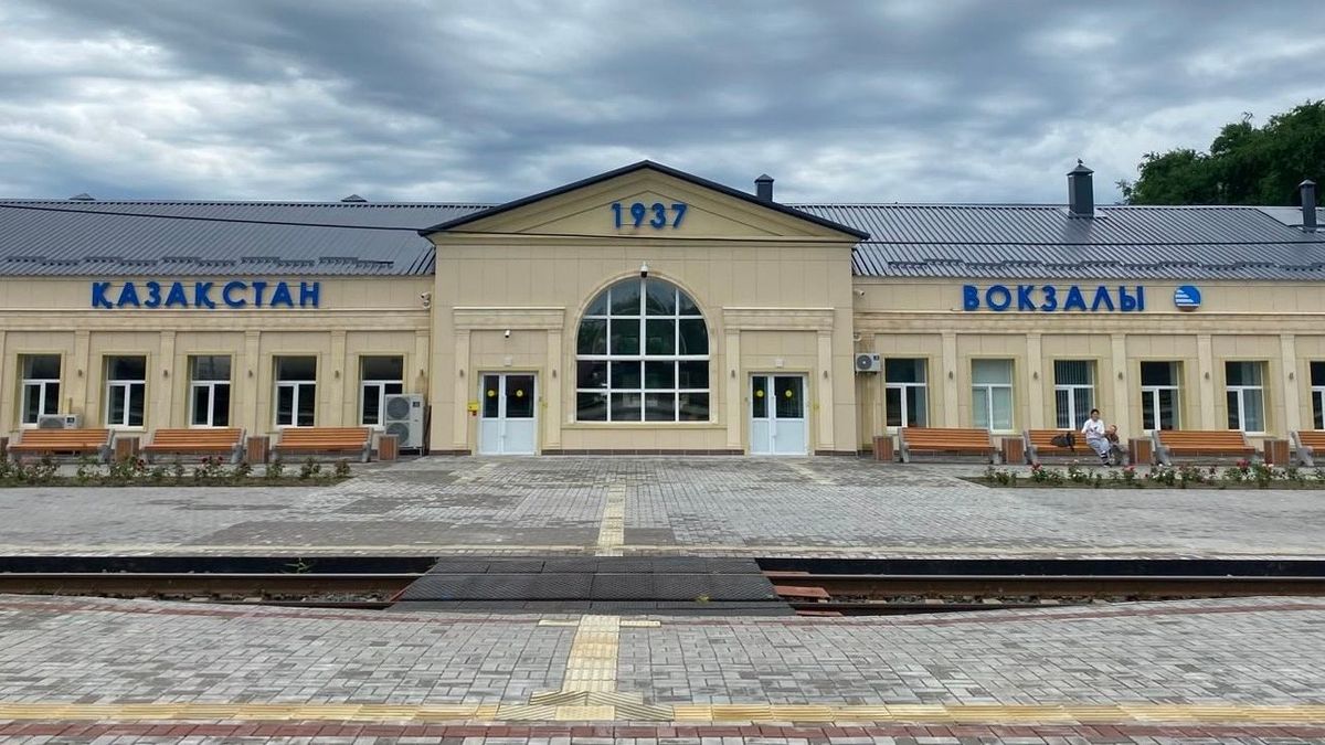 “Қазақстан” теміржол вокзалы