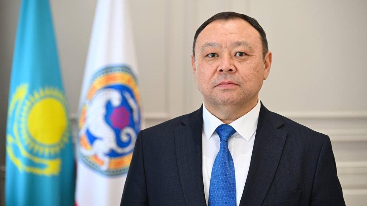 Абзал Нүкенов