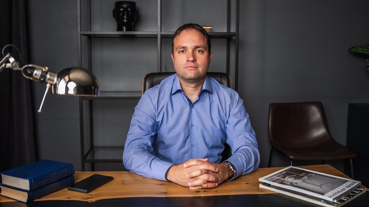 Александр Шотов