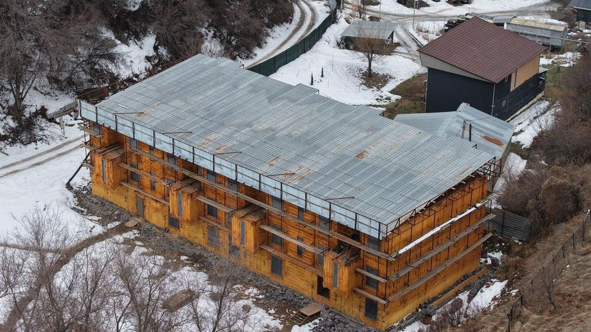 бұзылып жатқан нысан