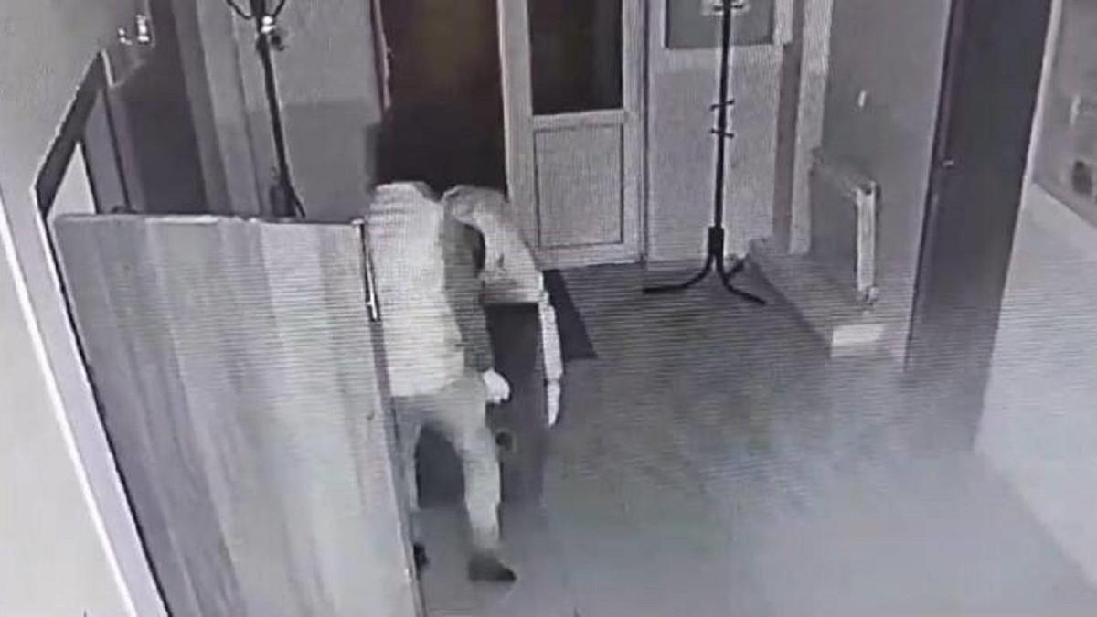 Ақмола облысында сейфті көтеріп кеткендер Ақмола облысында сейфті көтеріп кеткендер