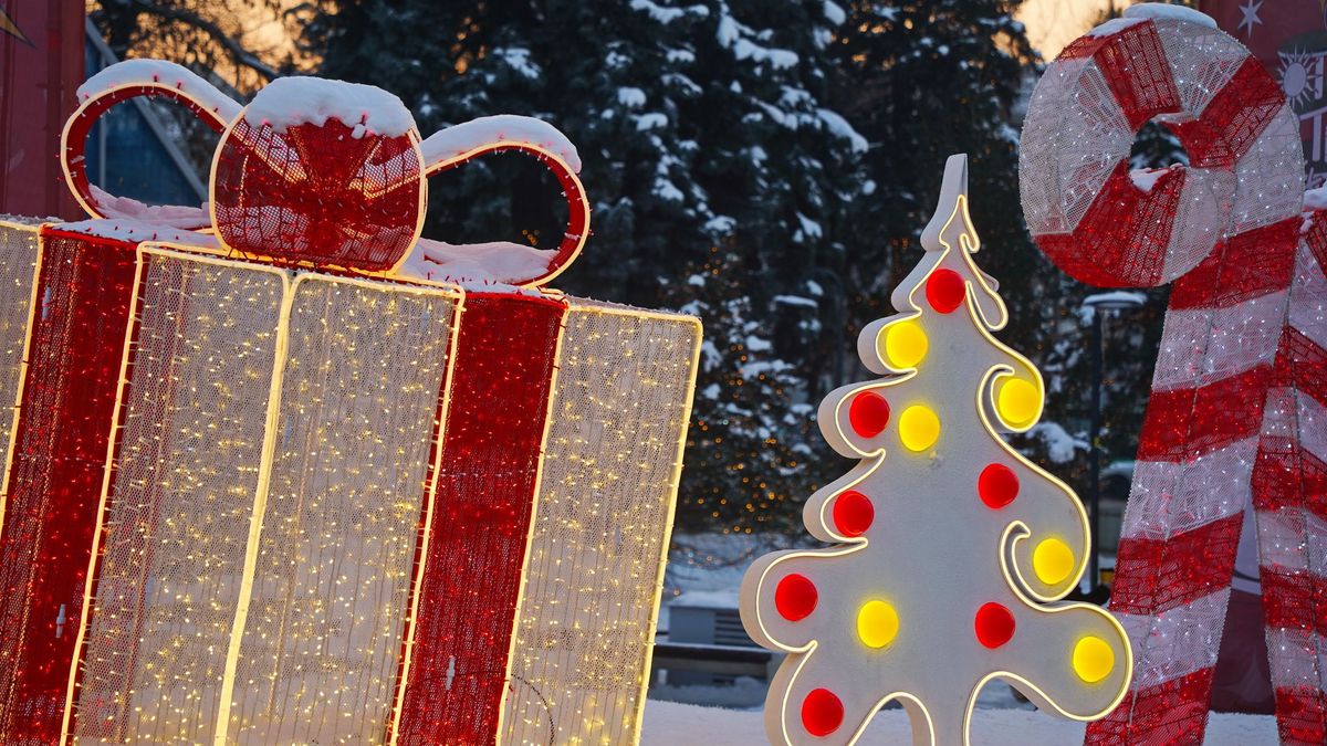 Новогодние украшения