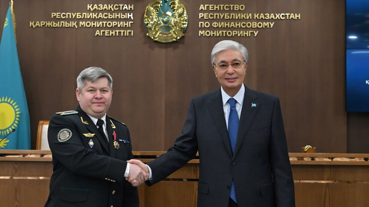 Тоқаев ҚМА қызметкерлерін марапаттады