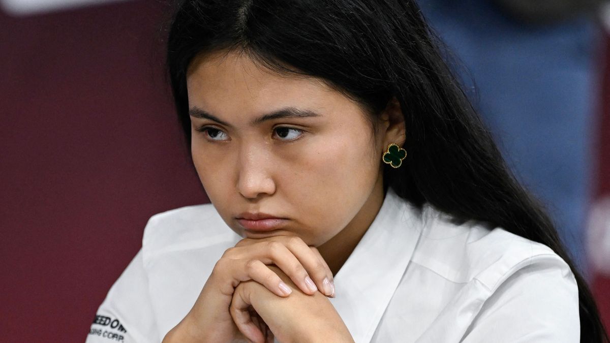 Казахстанская шахматистка Бибисара Асаубаева